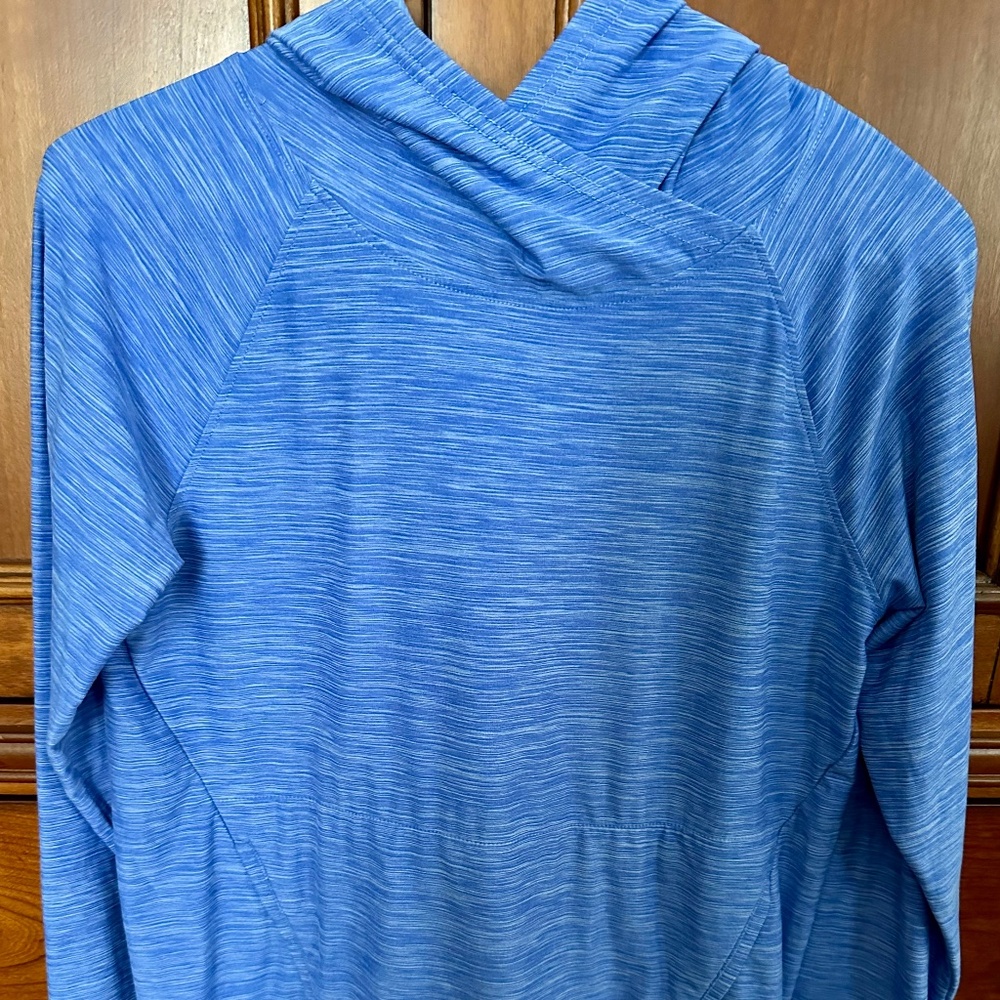 Runway Quick-Dry Hoodie Blue Pullover Pockets Size Large 12-14 EUC